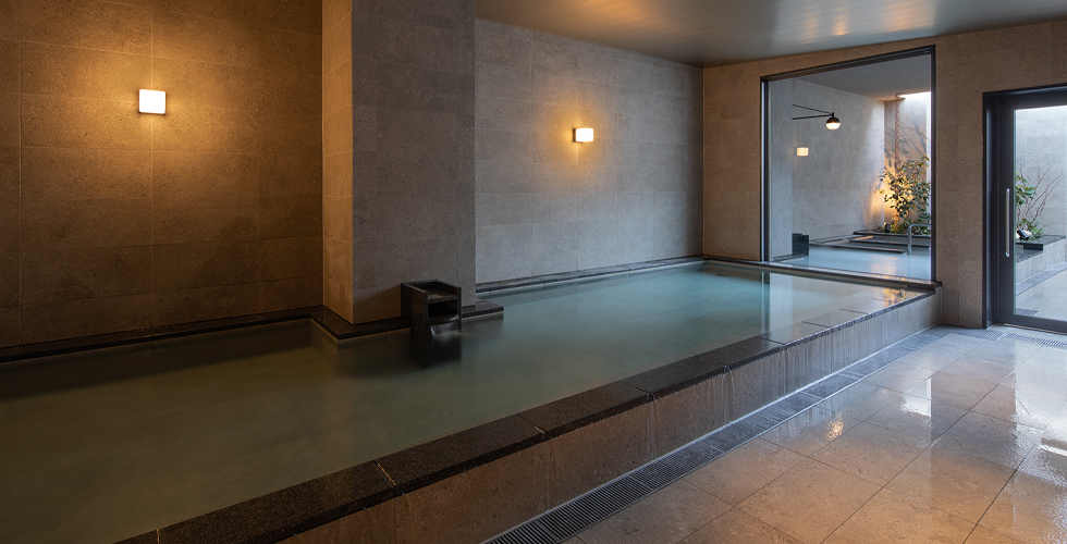 ⼤浴場「⽉の湯」