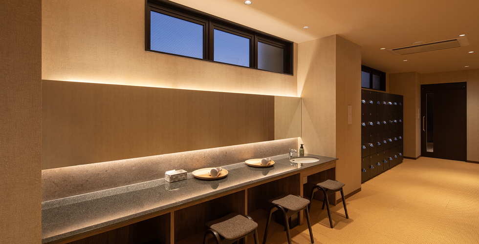 ⼤浴場「⽉の湯」